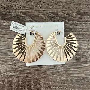 NWT Kendra Scott Deanne Hoop Earrings